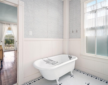 1112 Broadway Street - Photo Thumbnail 22