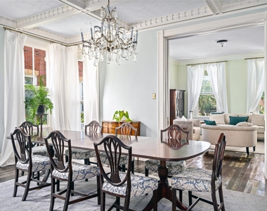 1112 Broadway Street - Photo Thumbnail 11