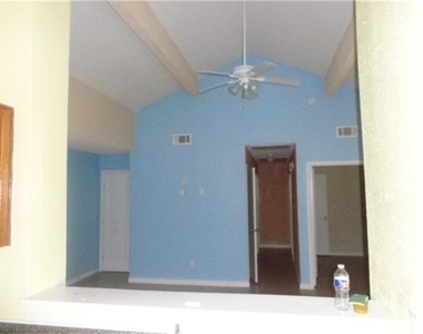 16714 Sinaloa Drive - Photo Thumbnail 7