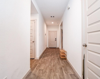 8134 Sugar Cane Lane - Photo Thumbnail 9