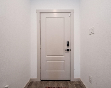 8134 Sugar Cane Lane - Photo Thumbnail 5