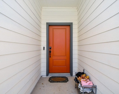 8134 Sugar Cane Lane - Photo Thumbnail 18