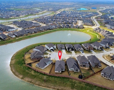 859 Sarasota Shore Drive - Photo Thumbnail 5