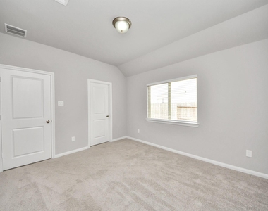 859 Sarasota Shore Drive - Photo Thumbnail 28