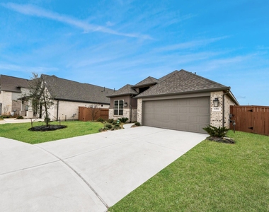 859 Sarasota Shore Drive - Photo Thumbnail 2
