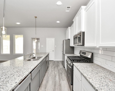 859 Sarasota Shore Drive - Photo Thumbnail 17