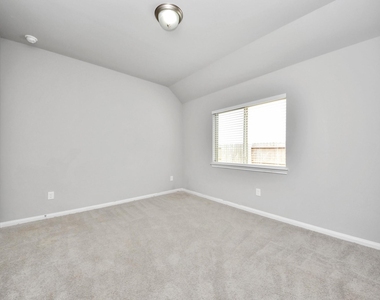 859 Sarasota Shore Drive - Photo Thumbnail 26