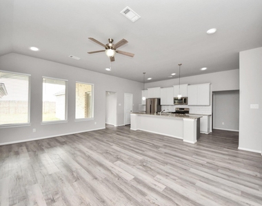 859 Sarasota Shore Drive - Photo Thumbnail 15