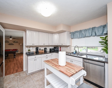 19414 Dianeshire Drive - Photo Thumbnail 20