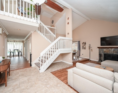 19414 Dianeshire Drive - Photo Thumbnail 9