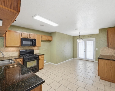 17219 Kettle Creek Drive - Photo Thumbnail 7