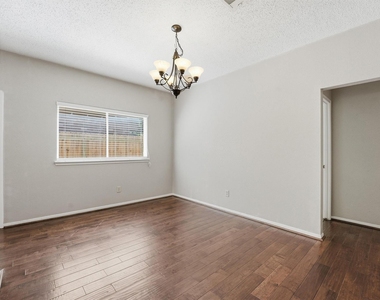17219 Kettle Creek Drive - Photo Thumbnail 11
