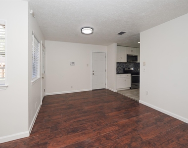 5375 Little John Lane - Photo Thumbnail 10