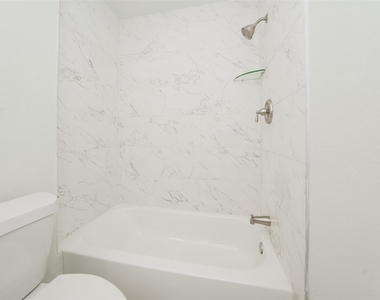 5375 Little John Lane - Photo Thumbnail 12
