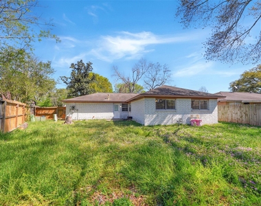 5375 Little John Lane - Photo Thumbnail 22