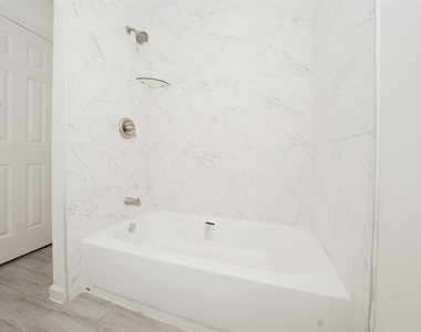 5375 Little John Lane - Photo Thumbnail 5