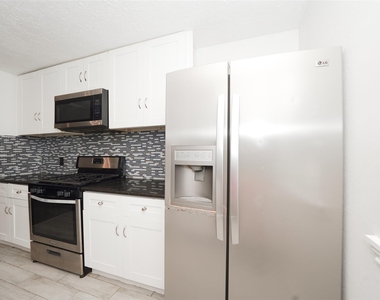 5375 Little John Lane - Photo Thumbnail 16