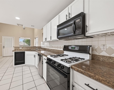23035 Canal Road - Photo Thumbnail 16