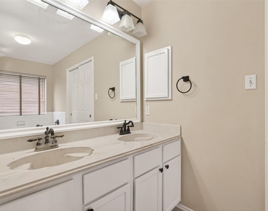 23035 Canal Road - Photo Thumbnail 33