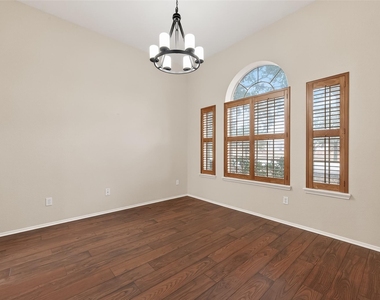 23035 Canal Road - Photo Thumbnail 12