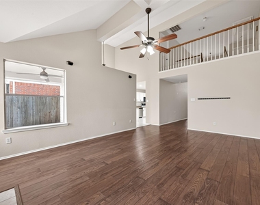 23035 Canal Road - Photo Thumbnail 11