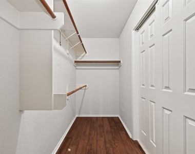 23035 Canal Road - Photo Thumbnail 36