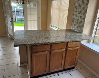 1154 W Brompton Drive - Photo Thumbnail 4