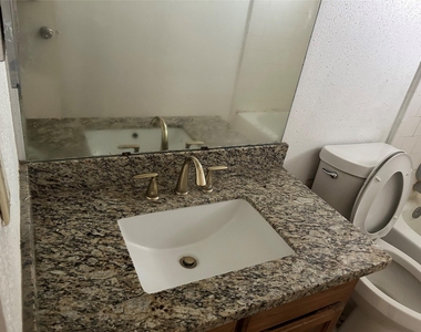 1154 W Brompton Drive - Photo Thumbnail 11