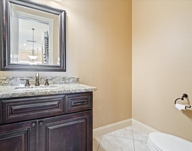 1520 Amundsen Street - Photo Thumbnail 23