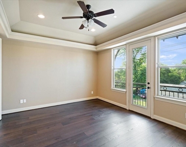 1520 Amundsen Street - Photo Thumbnail 26