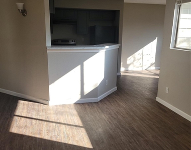 7200 W T C Jester Boulevard - Photo Thumbnail 4