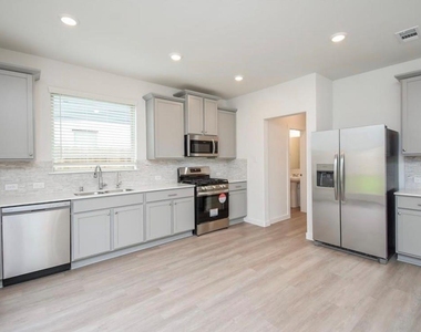 17231 Walden Lake Lane - Photo Thumbnail 5