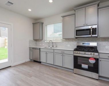 17231 Walden Lake Lane - Photo Thumbnail 14