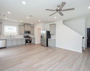 17231 Walden Lake Lane - Photo Thumbnail 7