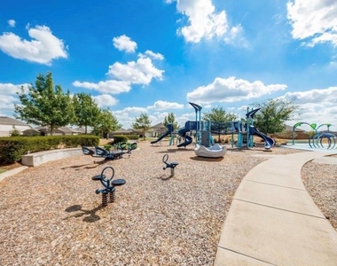 17231 Walden Lake Lane - Photo Thumbnail 20