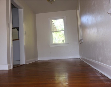 3815 W De Leon Street - Photo Thumbnail 8