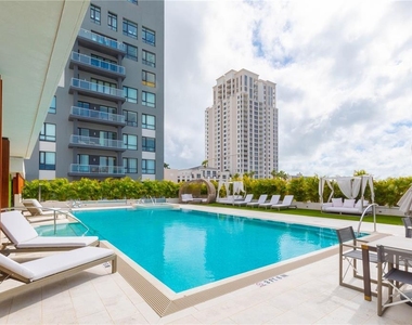 5 N Osceola Avenue - Photo Thumbnail 2