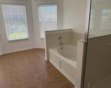 3048 Chessington Drive - Photo Thumbnail 23
