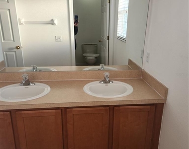 3048 Chessington Drive - Photo Thumbnail 9