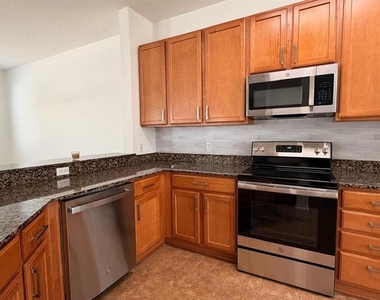 3048 Chessington Drive - Photo Thumbnail 24