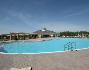 3048 Chessington Drive - Photo Thumbnail 18