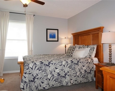 4337 Tahitian Gardens Circle - Photo Thumbnail 11
