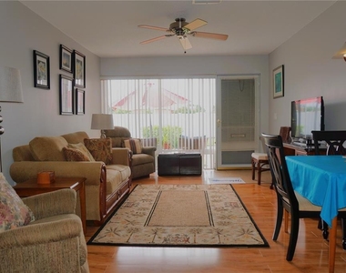 4337 Tahitian Gardens Circle - Photo Thumbnail 3