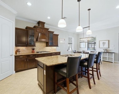 5423 Title Row Drive - Photo Thumbnail 14