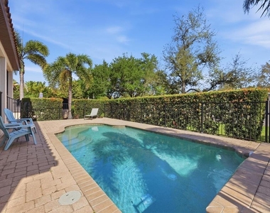 5423 Title Row Drive - Photo Thumbnail 36