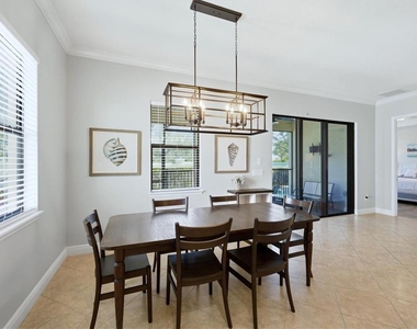 5423 Title Row Drive - Photo Thumbnail 11
