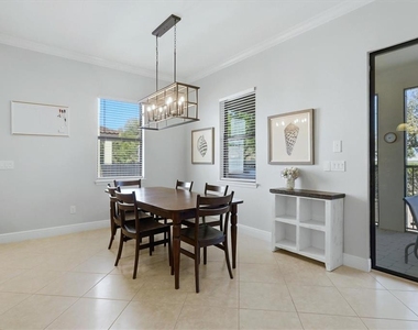5423 Title Row Drive - Photo Thumbnail 10