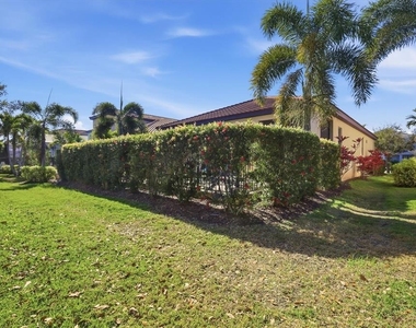5423 Title Row Drive - Photo Thumbnail 38