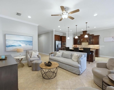 5423 Title Row Drive - Photo Thumbnail 9