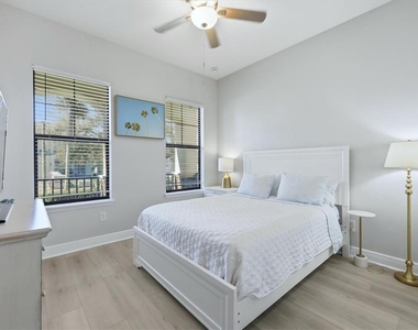 5423 Title Row Drive - Photo Thumbnail 20